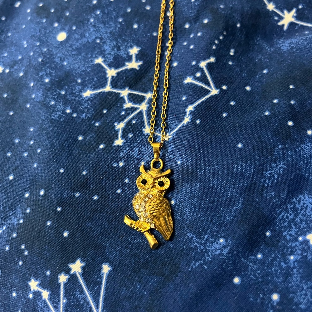 LAST CHANCE! VINTAGE Golden Perched Owl Necklace